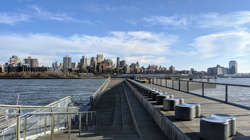 Pier 15, East River Esplanade image 1