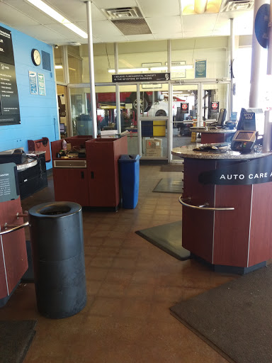 Tire Shop «Firestone Complete Auto Care», reviews and photos, 29200 Plymouth Rd, Livonia, MI 48150, USA