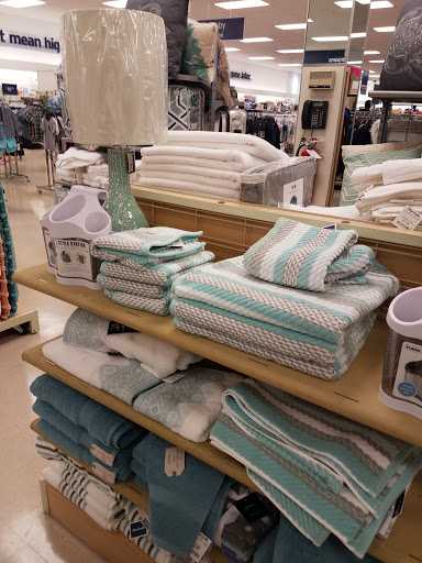 Department Store «Marshalls», reviews and photos, 6042 Azle Ave, Lake Worth, TX 76135, USA