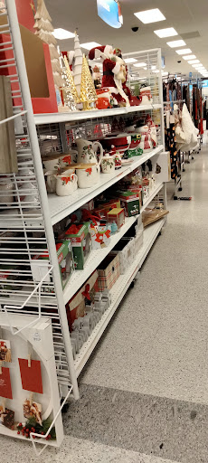 Clothing Store «Ross Dress for Less», reviews and photos, 620 Triangle Shopping Center, Longview, WA 98632, USA