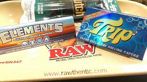 Tobacco Shop «Ilyas Vapor Smoke shop», reviews and photos, 1418 N Semoran Blvd #124, Orlando, FL 32807, USA