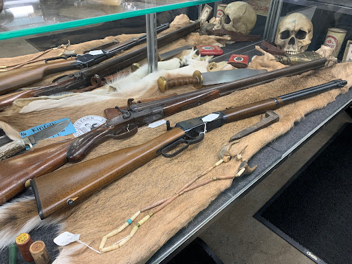 Pawn Shop «County Line Pawn Shop», reviews and photos, 5060 Canton Rd, Marietta, GA 30066, USA