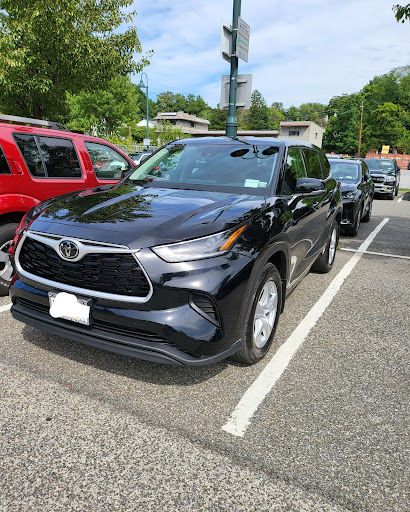 Toyota Dealer «DCH Wappingers Falls Toyota», reviews and photos, 1349 U.S. 9, Wappingers Falls, NY 12590, USA