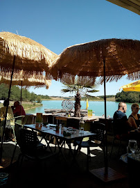 Atmosphère du Restaurant dansant La Guinguette du lac à Lupiac - n°16
