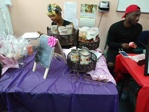 Shopping Mall «Hilltop Shopping Center», reviews and photos, 5400 Reisterstown Rd, Baltimore, MD 21215, USA