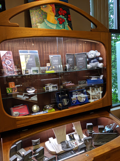 Jewelry Store «Pearce Jewelers», reviews and photos, 41 Glen Rd, West Lebanon, NH 03784, USA