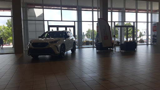 Toyota Dealer «Nalley Toyota Stonecrest», reviews and photos, 7969 Mall Pkwy, Lithonia, GA 30038, USA