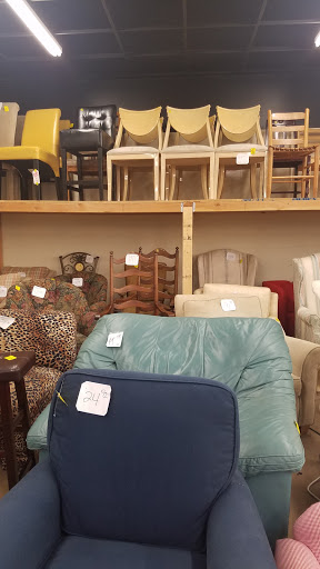 Thrift Store «American Thrift Store», reviews and photos, 5051 N University Dr, Lauderhill, FL 33351, USA