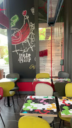 Photo n°29 de McDonald's à Valenciennes ()