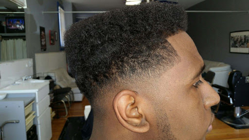Barber Shop «On Point Barbershop», reviews and photos, 1200 Lincoln Ave, Cincinnati, OH 45206, USA