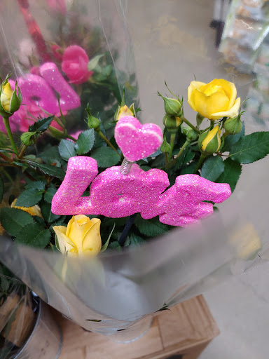 Shopping Mall «Fairway Park Shopping Center», reviews and photos, 31109 Mission Blvd, Hayward, CA 94544, USA