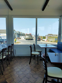 Atmosphère du Restaurant français Restaurant de la mer à Le Vivier-sur-Mer - n°5