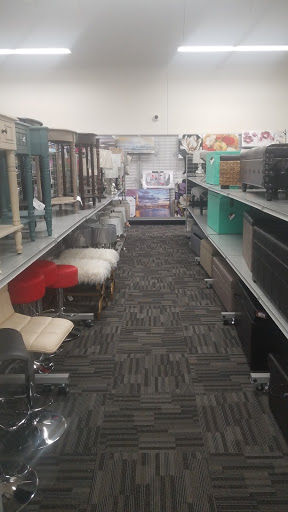 Clothing Store «Burlington Coat Factory», reviews and photos, 60 Newport Ave, Rumford, RI 02916, USA