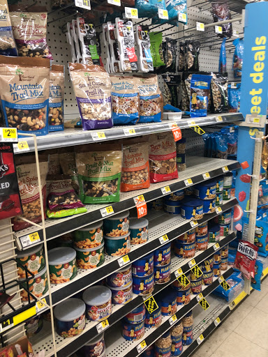 Home Goods Store «Dollar General», reviews and photos, 3427 Hillsborough Rd, Durham, NC 27705, USA