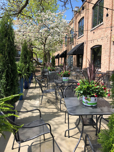 Wine Store «The Wine Exchange», reviews and photos, 1 Illinois St # 120, St Charles, IL 60174, USA