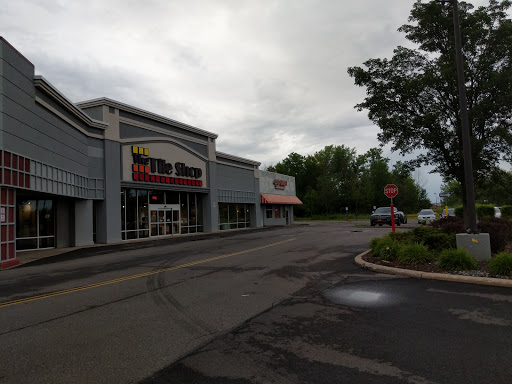 Thrift Store «Amvets Thrift Center», reviews and photos, 400 W Jefferson Rd, Rochester, NY 14623, USA