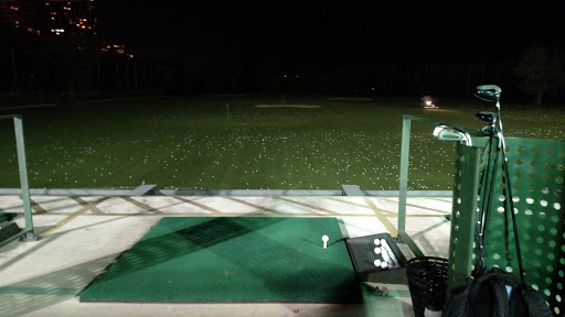 Golf Driving Range «Diversey Driving Range», reviews and photos, 141 W Diversey Pkwy, Chicago, IL 60657, USA
