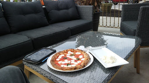 Shopping Mall «The Shops at Stonefield», reviews and photos, 2100 Hydraulic Rd, Charlottesville, VA 22901, USA