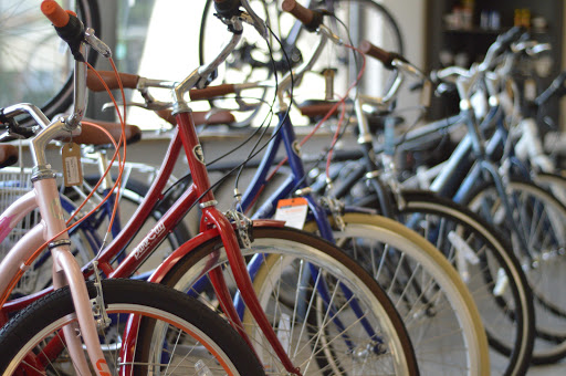 Bicycle Store «Lifestyle Cycle», reviews and photos, 326 S Milwaukee Ave, Libertyville, IL 60048, USA