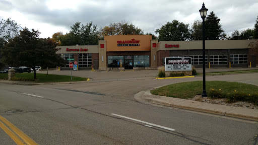 Auto Repair Shop «Grandview Tire & Auto», reviews and photos, 5100 Vernon Ave S, Edina, MN 55436, USA