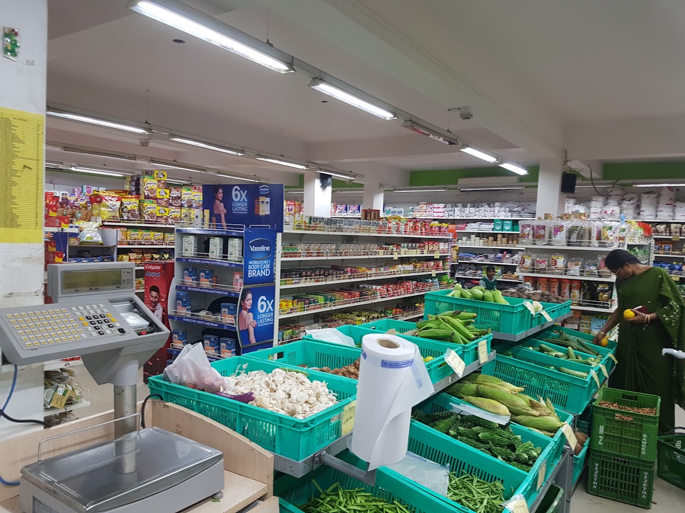 supermarket image