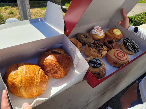 Donut Shop «SK Donuts & Croissant», reviews and photos, 5850 W 3rd St, Los Angeles, CA 90036, USA