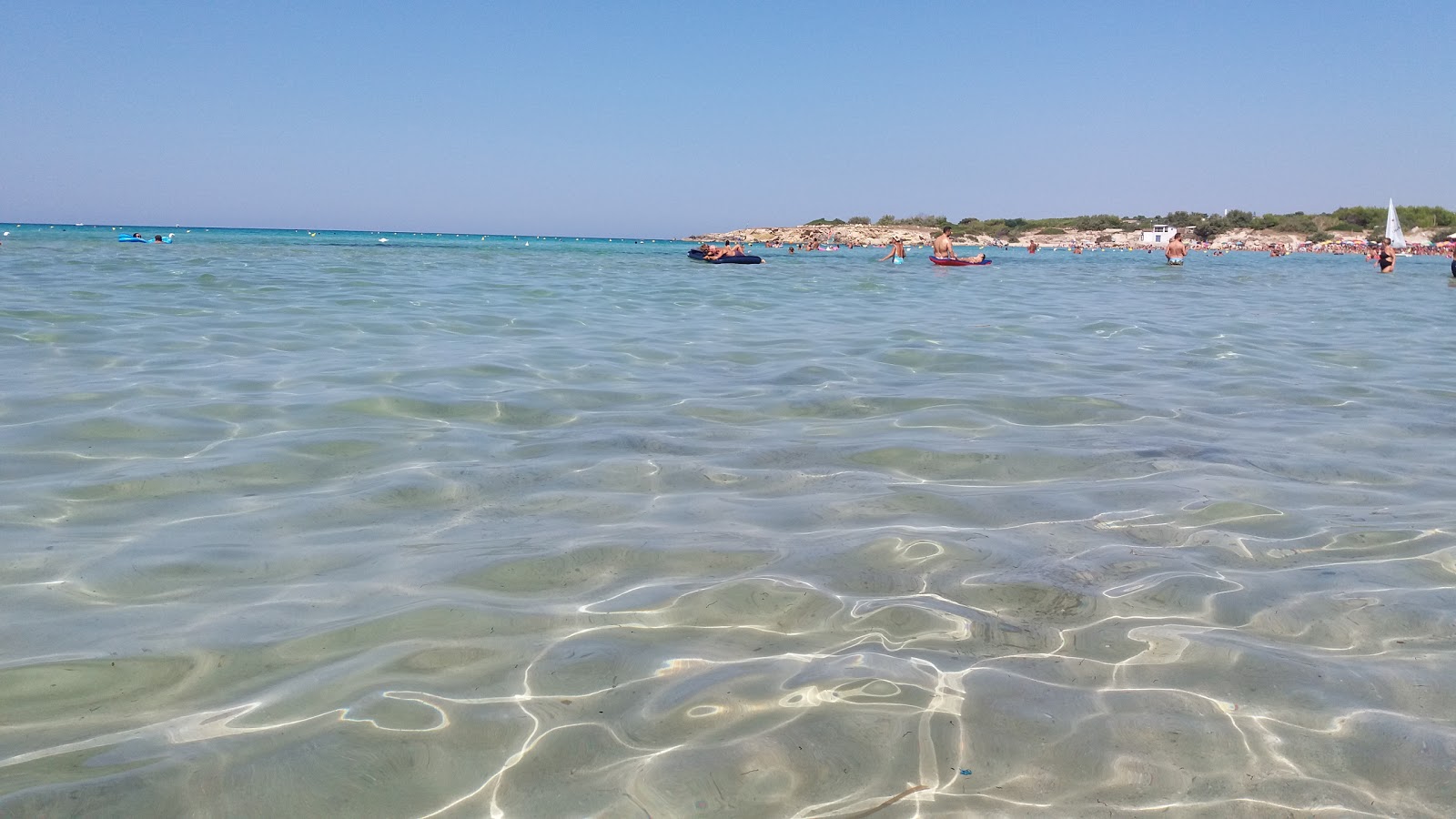 Photo de Spiaggia di Lido Silvana - recommandé pour les voyageurs en famille avec des enfants