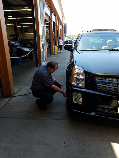 Tire Shop «Firestone Complete Auto Care», reviews and photos, 3534 S 27th St, Milwaukee, WI 53221, USA