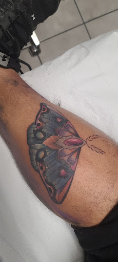 Tattoo Shop «Tattoo Lady», reviews and photos, 6817 Kennedy Ave, Hammond, IN 46323, USA