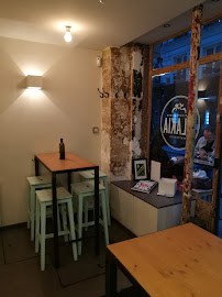 Atmosphère du Restaurant grec Filakia, Petit Café d'Athènes à Paris - n°10
