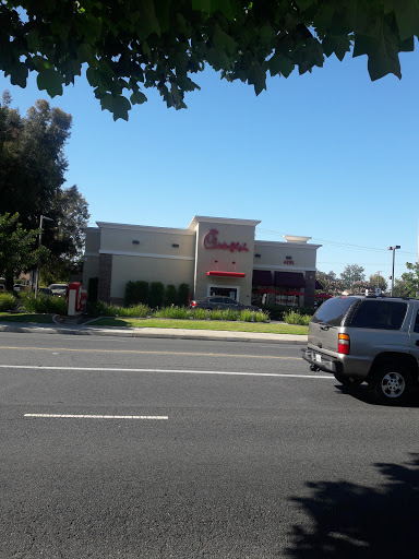 Fast Food Restaurant «Chick-fil-A», reviews and photos, 4895 Candlewood St, Lakewood, CA 90712, USA