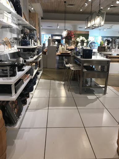 Furniture Store «Crate and Barrel», reviews and photos, 1115 Broadway Plaza, Walnut Creek, CA 94596, USA