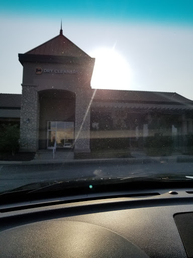 Dry Cleaner «Tide Dry Cleaners», reviews and photos, 13420 Roe Ave, Leawood, KS 66209, USA