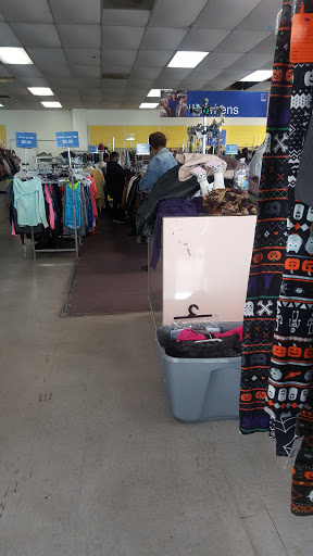 Thrift Store «Goodwill», reviews and photos, 2 Twelve Oaks Cir, Jackson, MS 39209, USA