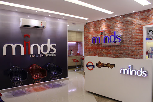 Logo da empresa - Minds idiomas