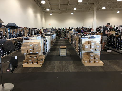 Shoe Store «DSW Designer Shoe Warehouse», reviews and photos, 10515 N Mopac Expy, Austin, TX 78759, USA