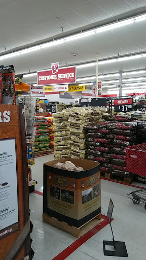 Home Improvement Store «Tractor Supply Co.», reviews and photos, 230 W Park, Lawrenceburg, KY 40342, USA