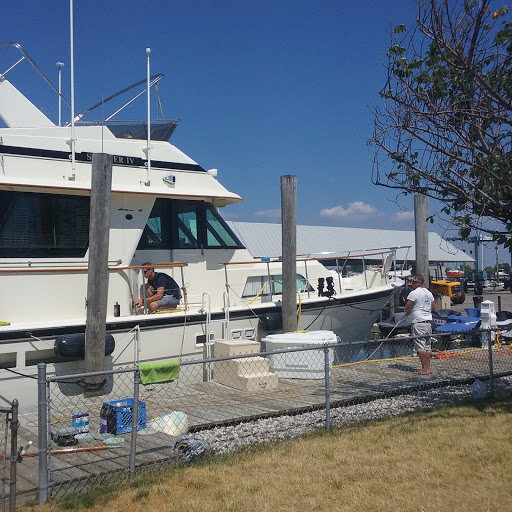 Marine Supply Store «West Marine», reviews and photos, 30060 S River Rd, Harrison Charter Township, MI 48045, USA