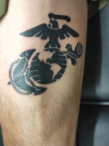 Tattoo Shop «Neon Dragon Tattoos», reviews and photos, 5350 Council St NE Ste E, Cedar Rapids, IA 52402, USA