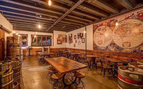 Smiths Craft Beer House image