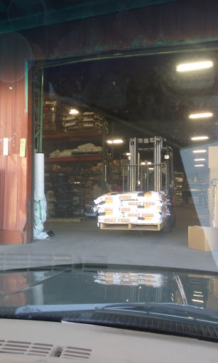 Wheel Alignment Service «Dickson Farmers Co-Op», reviews and photos, 705 Henslee Dr, Dickson, TN 37055, USA