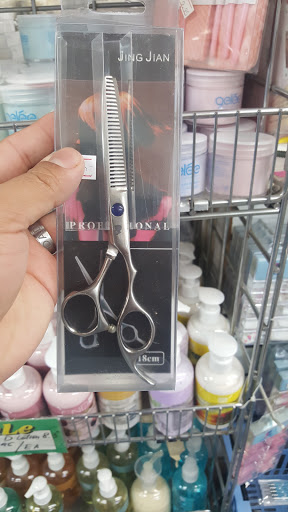 Beauty Supply Store «Starlight Beauty Supply Co», reviews and photos, 1028 Alameda St, Los Angeles, CA 90012, USA