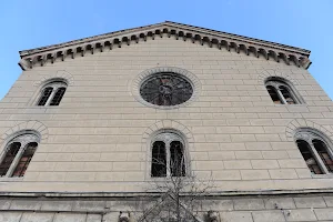 Papa Large Synagogue image
