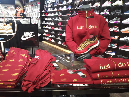 Shopping Mall «Eastland Mall», reviews and photos, 2740 Eastland 2 B, Columbus, OH 43232, USA