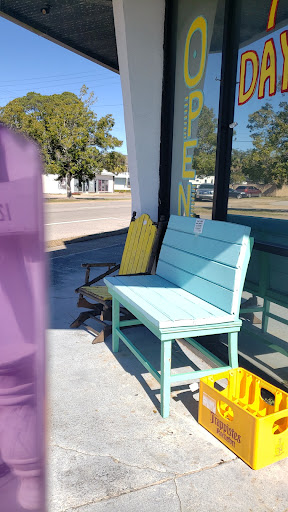 Flea Market «Fort Walton Beach Flea Market», reviews and photos, 125 Eglin Pkwy SE, Fort Walton Beach, FL 32548, USA