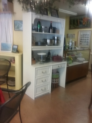Gift Shop «Stir N Dip A Teabakery & Gifts», reviews and photos, 1034 Cedar Valley Dr, Cedar Bluff, VA 24609, USA