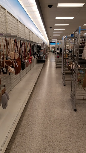 Clothing Store «Ross Dress for Less», reviews and photos, 2128 N 2nd St, Millville, NJ 08332, USA