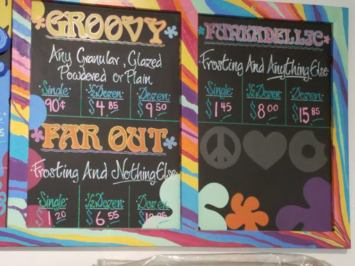 Donut Shop «Peace, Love & Little Donuts of Hudson», reviews and photos, 51 S Main St #4, Hudson, OH 44236, USA