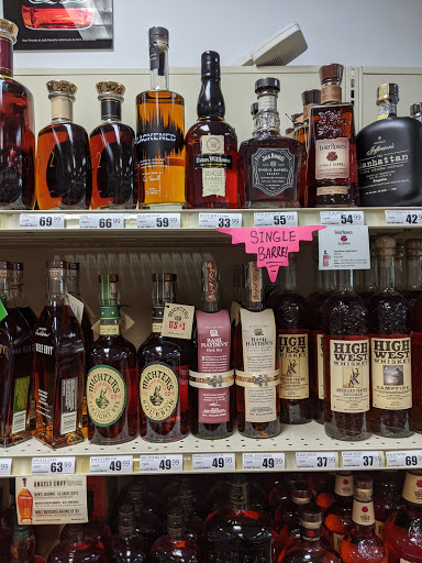 Liquor Store «Island Liquors», reviews and photos, 70 Pope Ave D, Hilton Head Island, SC 29928, USA