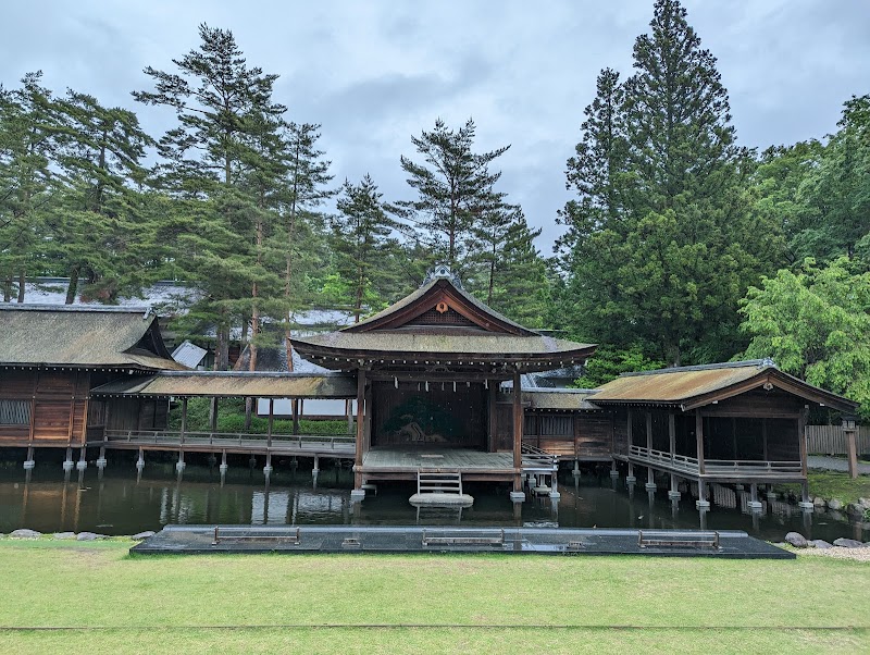 能楽殿(身曾岐神社)